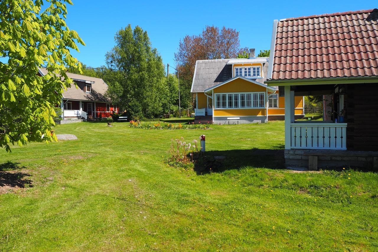 Leesi Kuelalistemaja Hotel Exterior photo